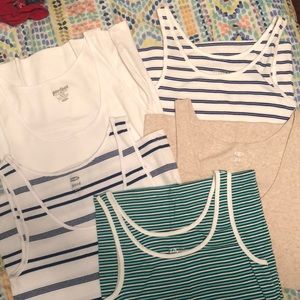 Bundle of 5 tank tops